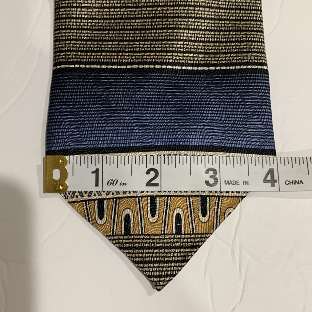 ROFFE tie - Picture 5 of 5